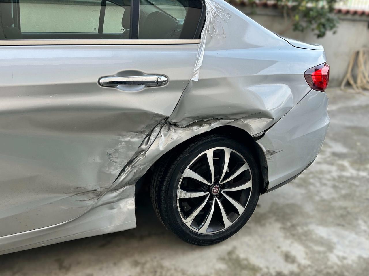 FIAT TIPO 1.6 Diesel 120cv - 2016