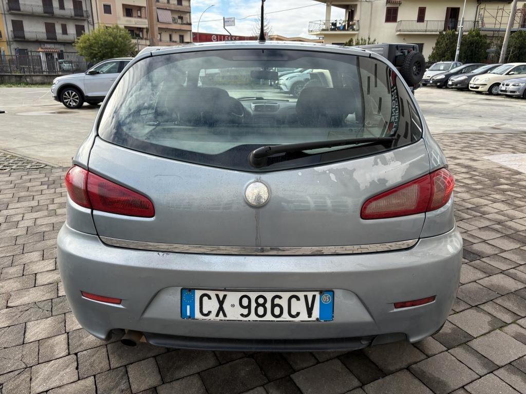 Alfa Romeo 147 1.9 JTD (115 CV) cat 5p. Distinctive