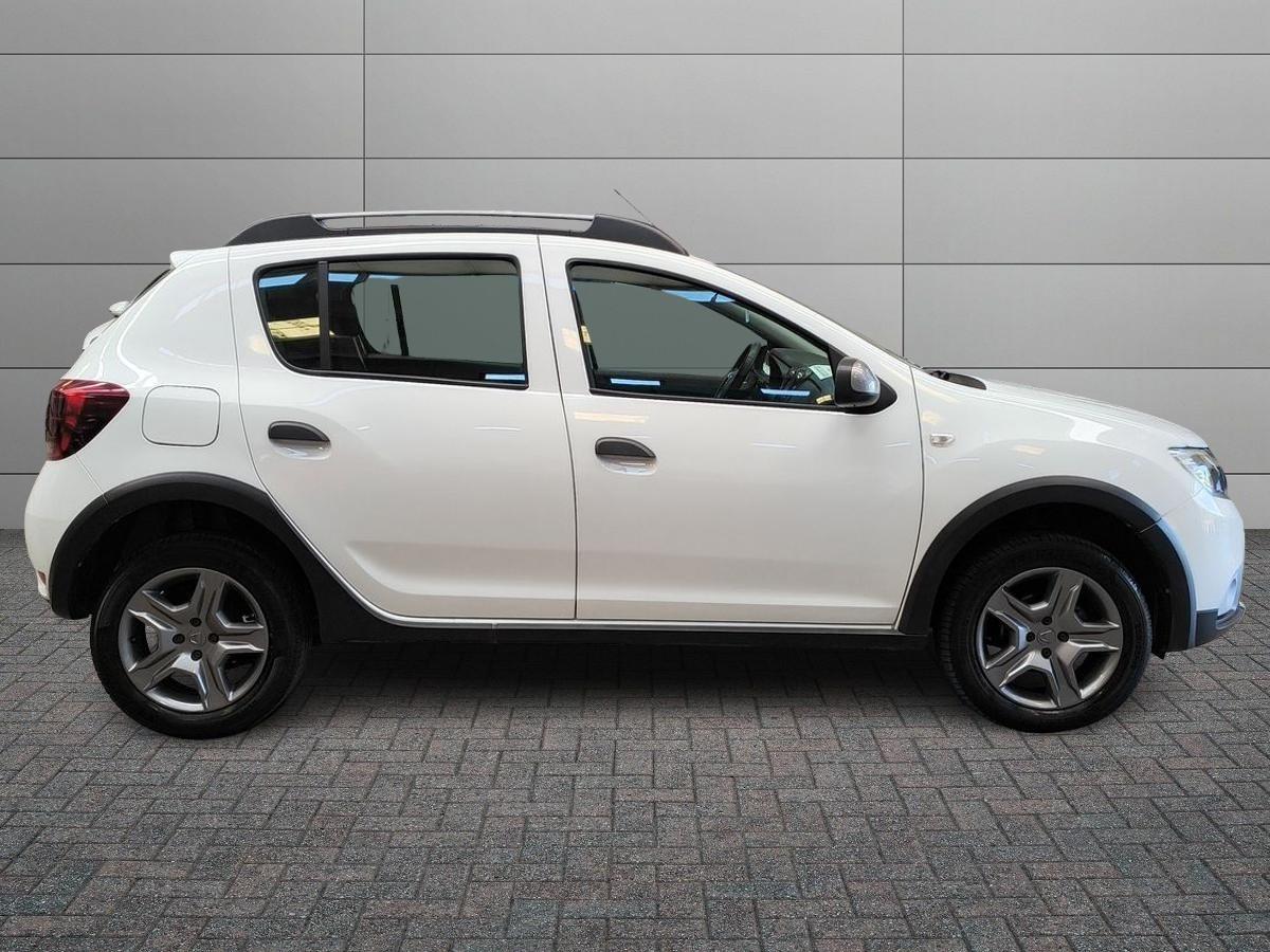 DACIA Sandero II 2017 Stepway - Sandero Stepway 1.5 blue dci Comfo