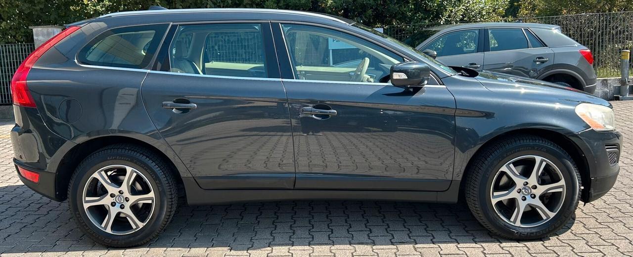 Volvo XC 60 XC60 D5 AWD Kinetic