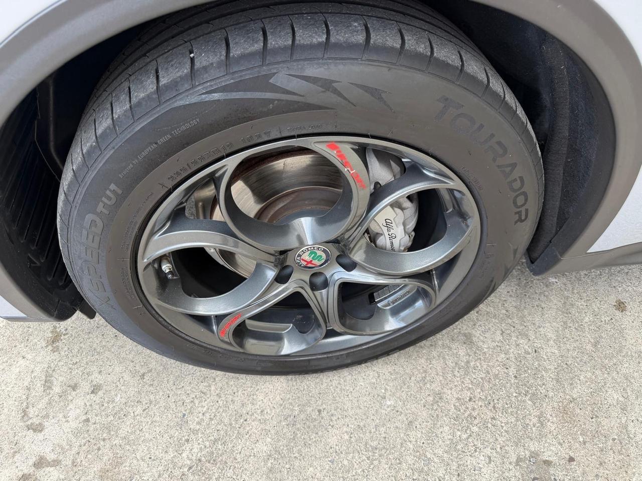 Alfa Romeo Stelvio 2.2 Turbodiesel 160 CV AT8 RWD Business