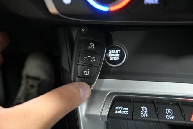 AUDI Q3 SPB 35 TDI S tronic Business Plus