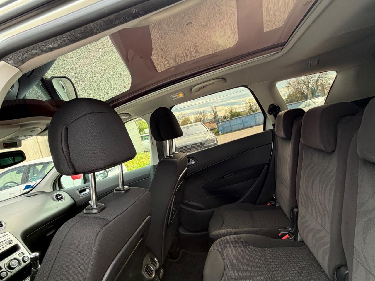 Peugeot 207 1.4 VTi 95CV SW ONE Line