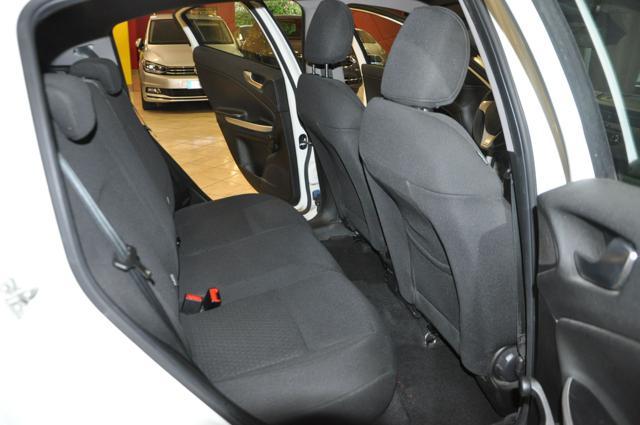 ALFA ROMEO Giulietta 1.6 JTDm-2 105 CV Distinctive