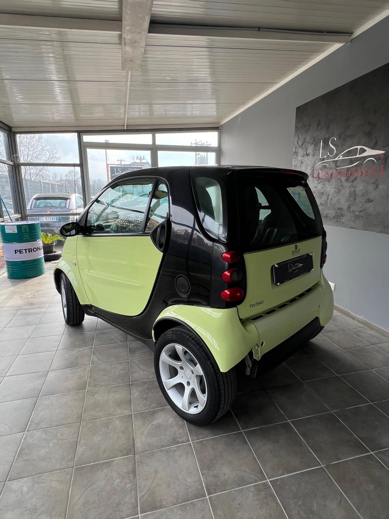 Smart ForTwo 700 coupé pulse (45 kW) neopatentati