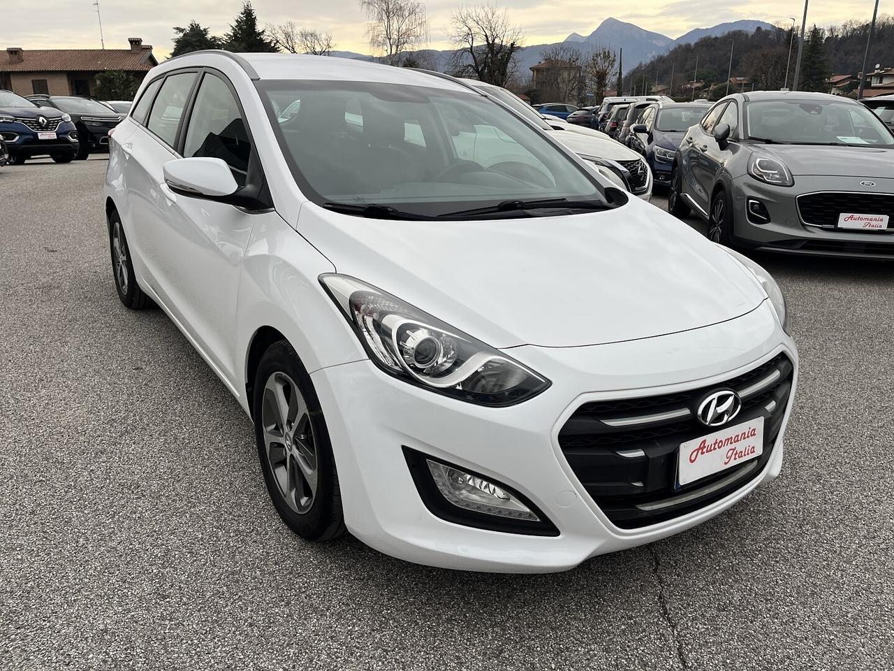 HYUNDAI I30 SW 1600 CRDI 110 CV COMFORT