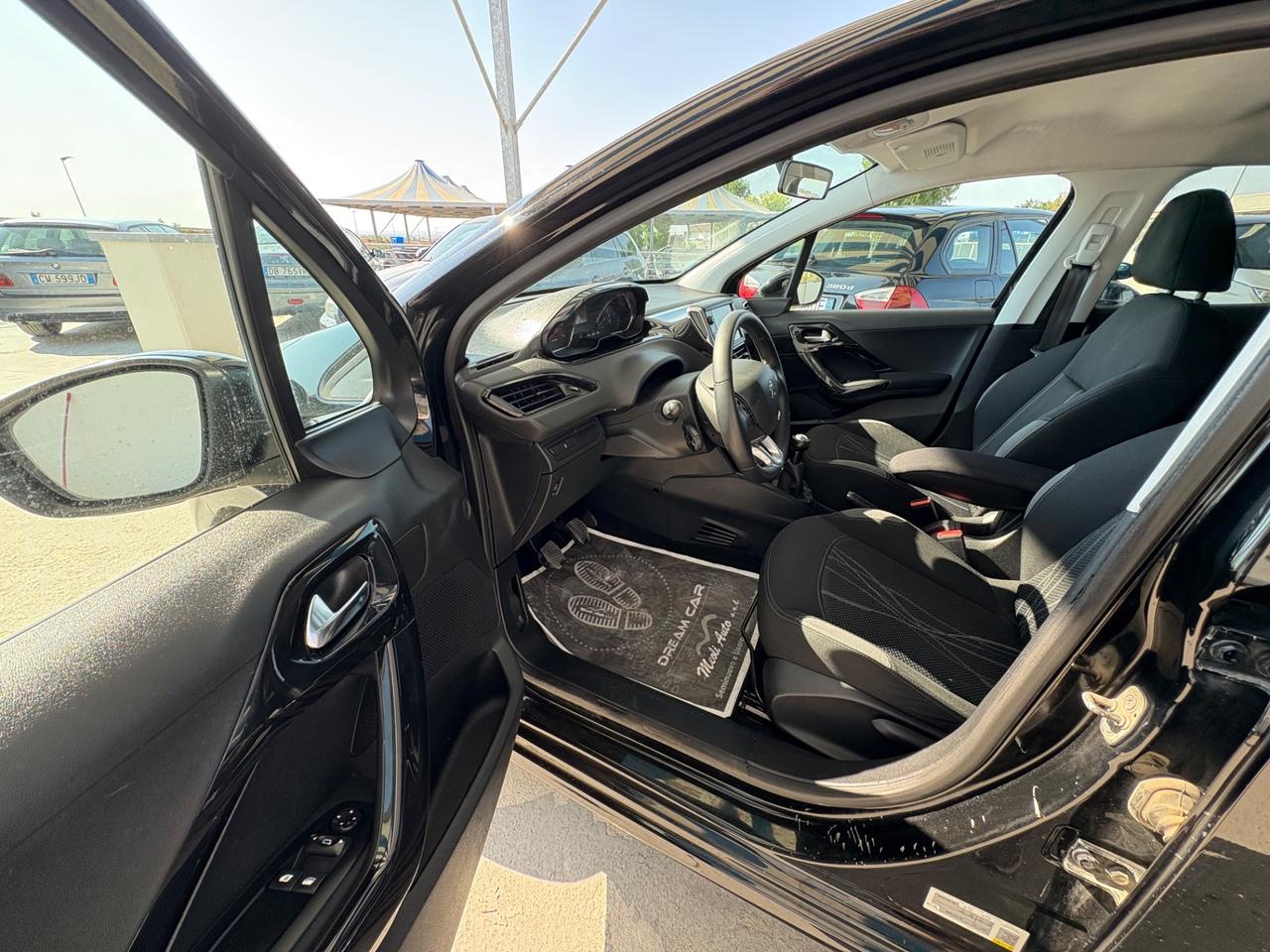 Peugeot 208 1.4 HDi 68 CV 5 porte