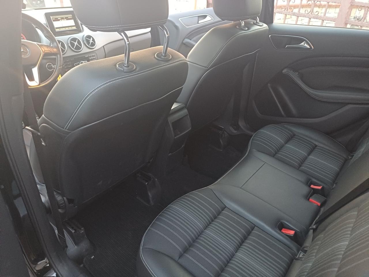 Mercedes-benz B 180 CDI BlueEFFICIENCY Premium