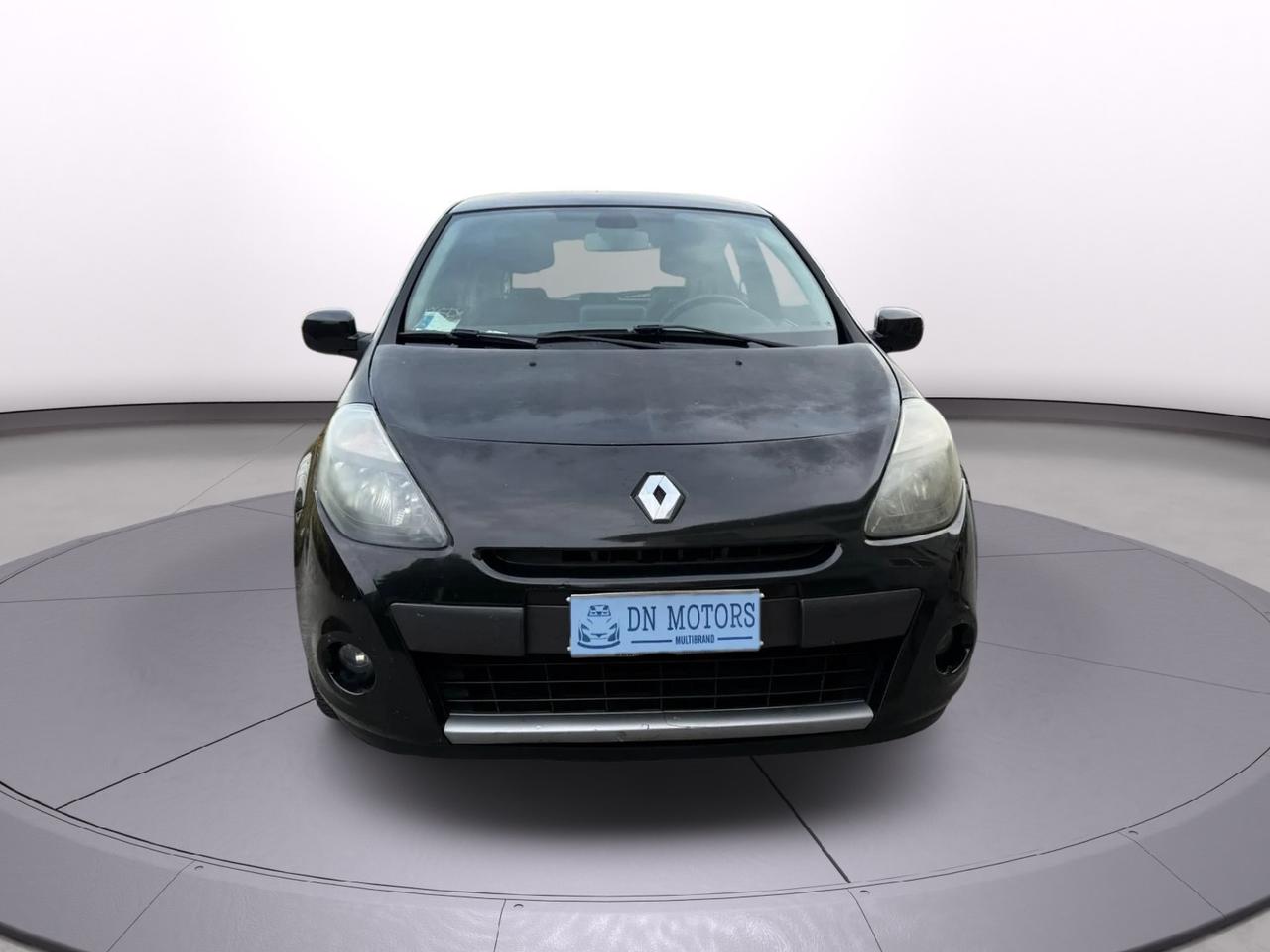 Renault Clio 1.2 benzina anno 2010 neo patentati