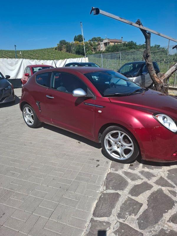 Alfa Romeo MiTo 1.3 JTDm-2 95 CV S&S Distinctive Sport Pack