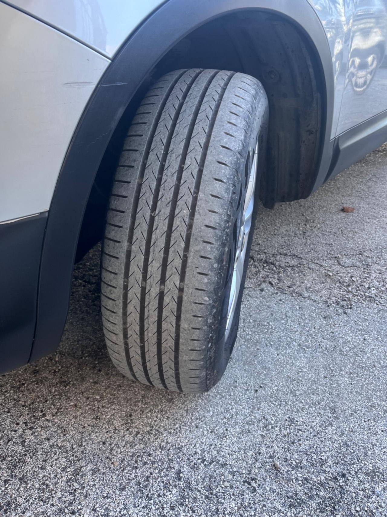 Nissan Qashqai 1.5 dCi PERFETTA SI NEOPATENTATI