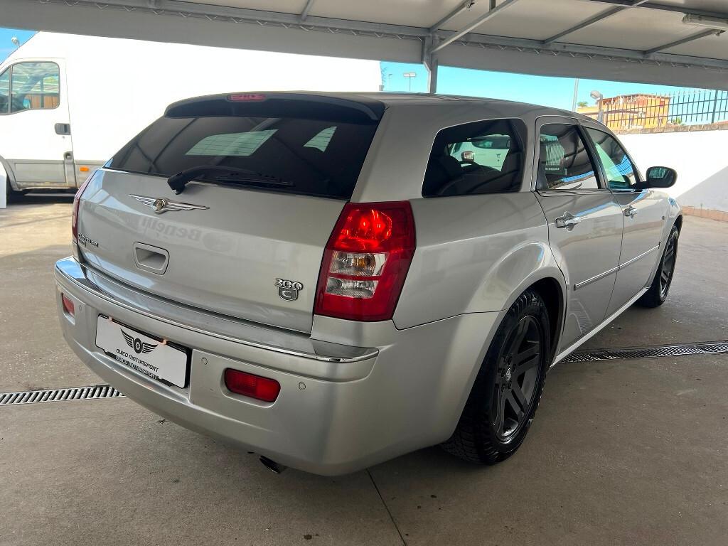 Chrysler 300C 3.0 V6 CRD 218 CV - CAMBIO AUTOMBELLISSIMA