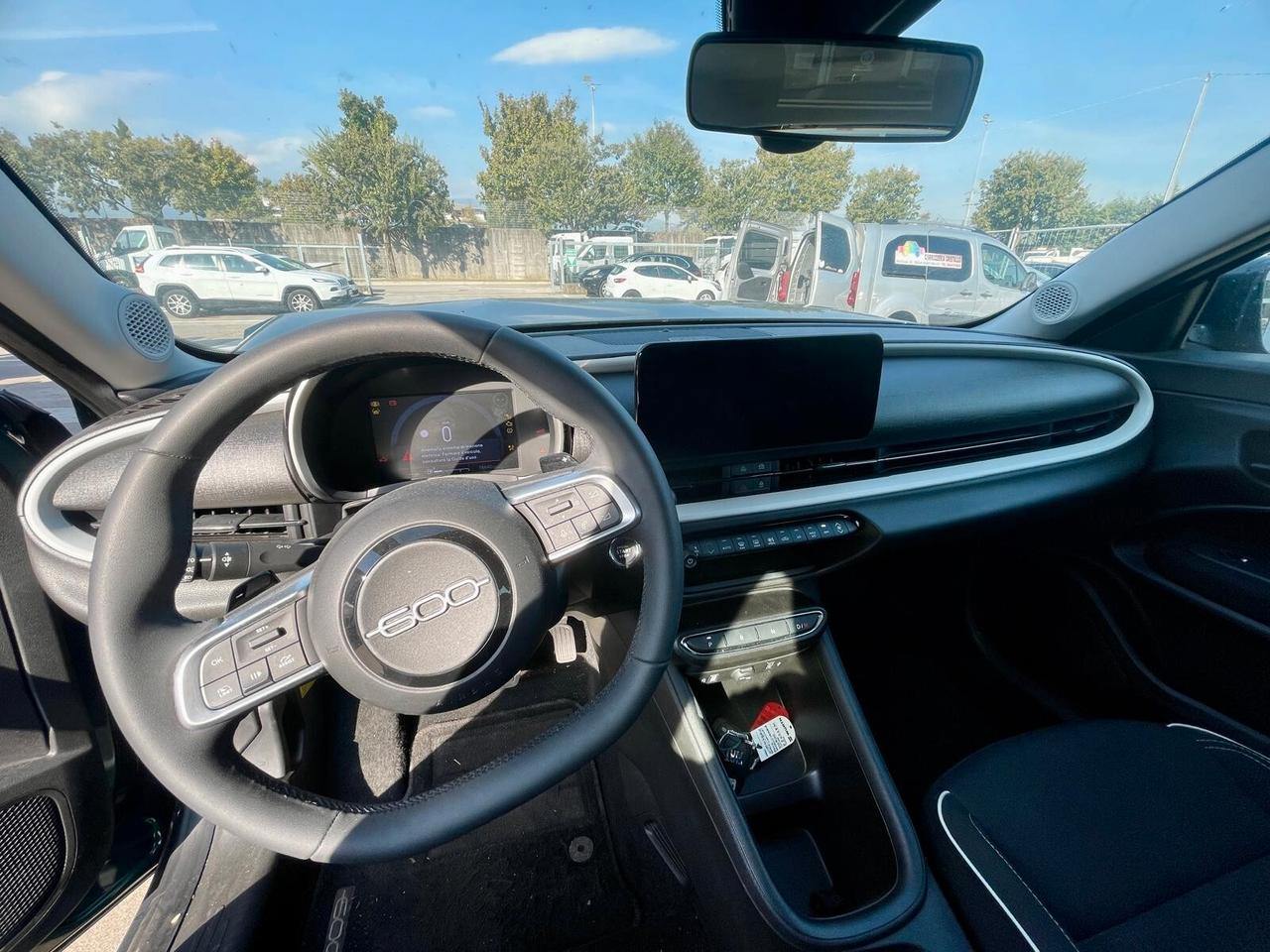 Fiat 600 Hybrid 100 CV DCT MHEV La Prima **VEICOLO SINISTRATO ***