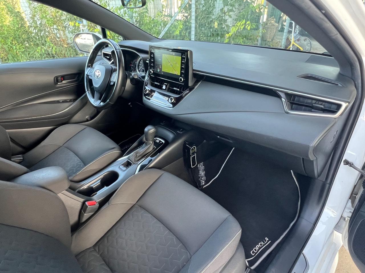 Toyota Corolla Touring 1.8 Hybrid Active