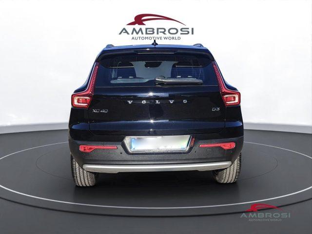 VOLVO XC40 D3 Business Plus - AUTOCARRO N1