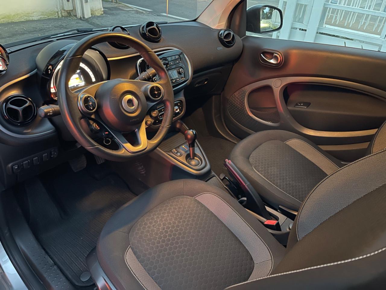 Smart ForTwo EQ Passion KM 28.000 CERTIFICATI (BLOCK SHAF)