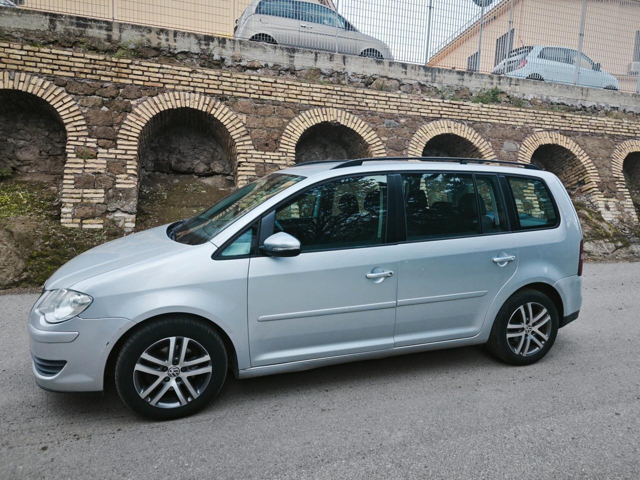 Volkswagen Touran 1.9 TDI 105CV DPF Trendline 7 posti