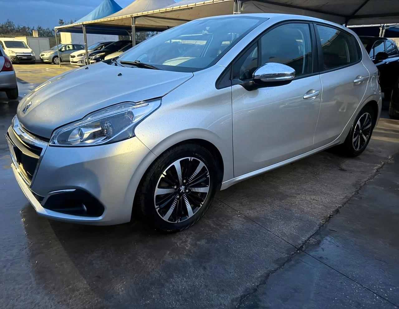 Peugeot 208 1.6 HDi 75 CV 05/2018 KM 140.000 K