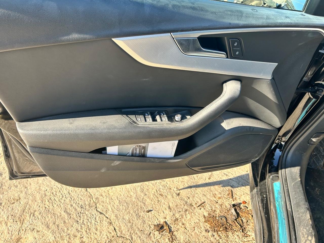 Audi A4 Avant 2.0 TDI 150 CV clean diesel quattro