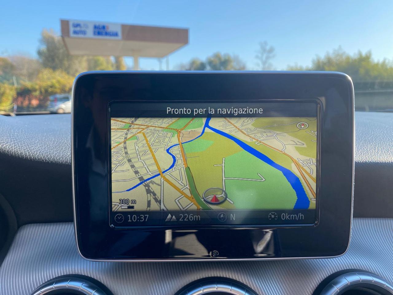 Mercedes-Benz CLA 200 D Premium #7586