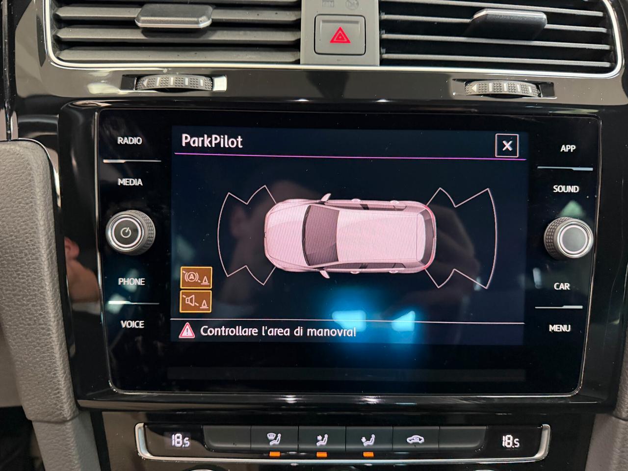 Volkswagen Golf 1.5 TSI ACT 5p. R Line