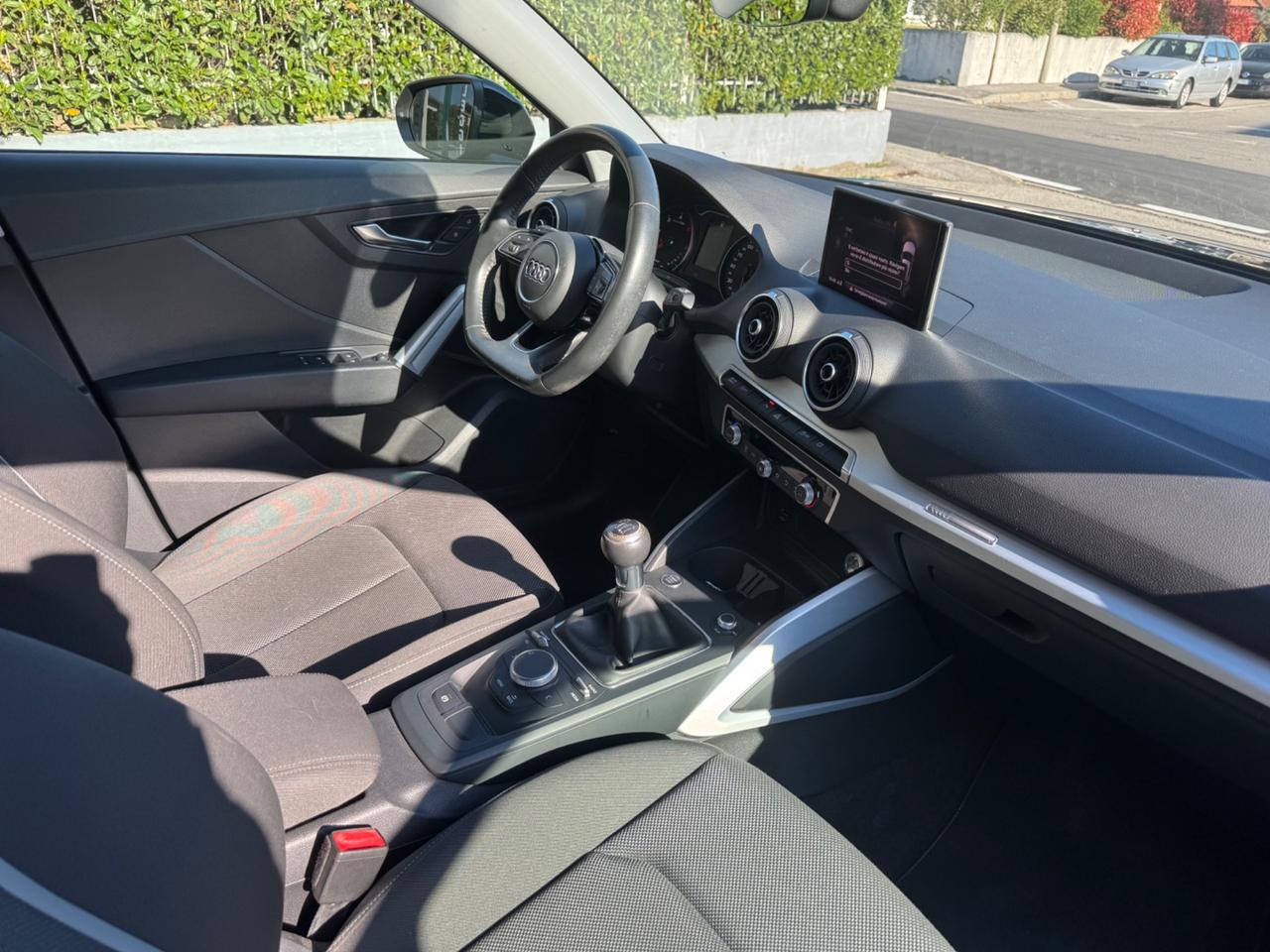 Audi Q2 30 TDI Business Design