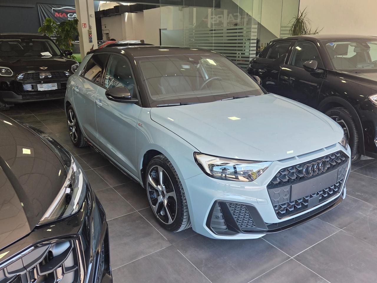 Audi A1 SPB 35 TFSI S tronic Identity Black