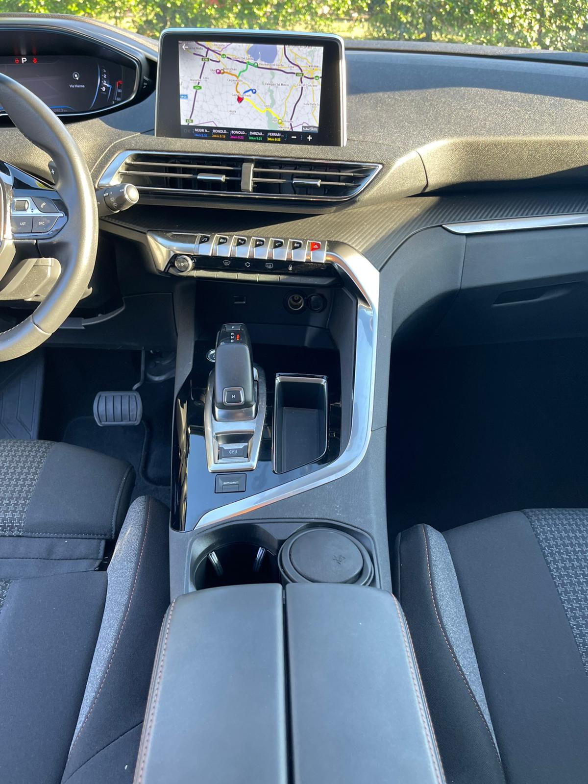 Peugeot 3008 BlueHDi 130 S&S Crossway