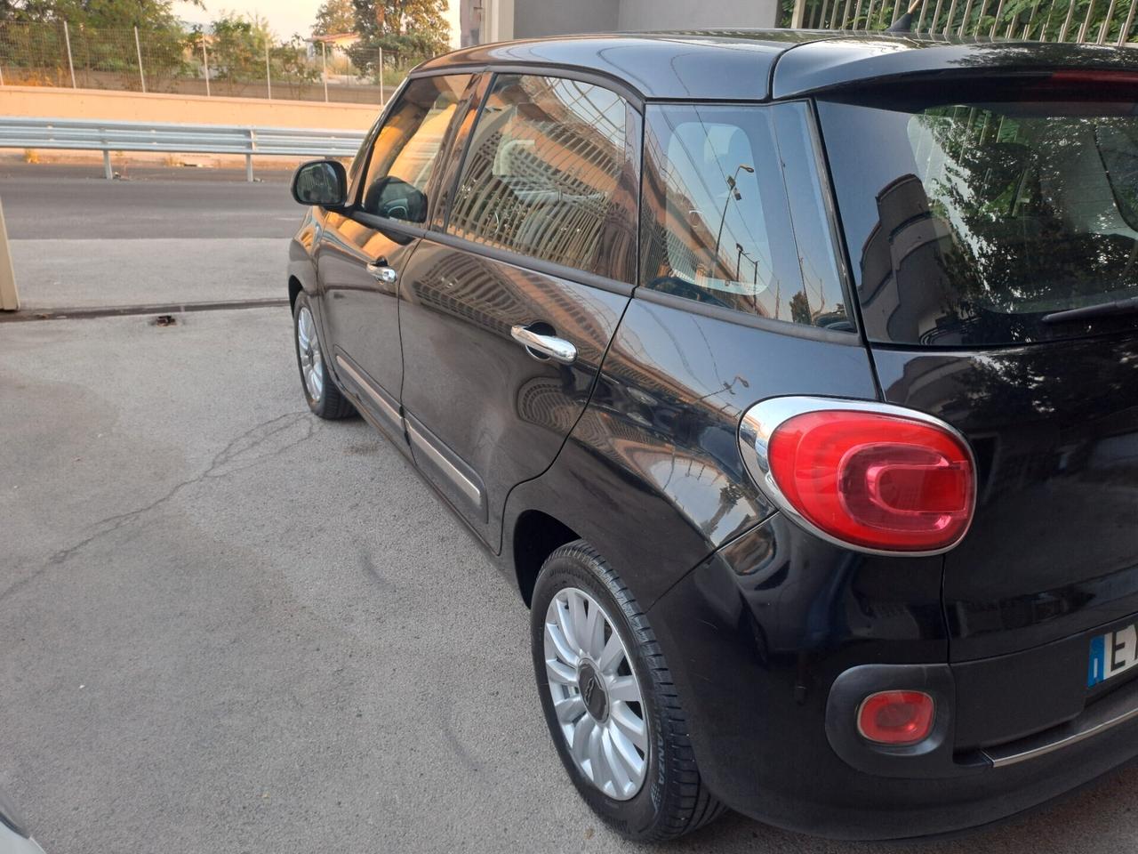 Fiat 500L 1.4 95 CV Lounge POCHI KM