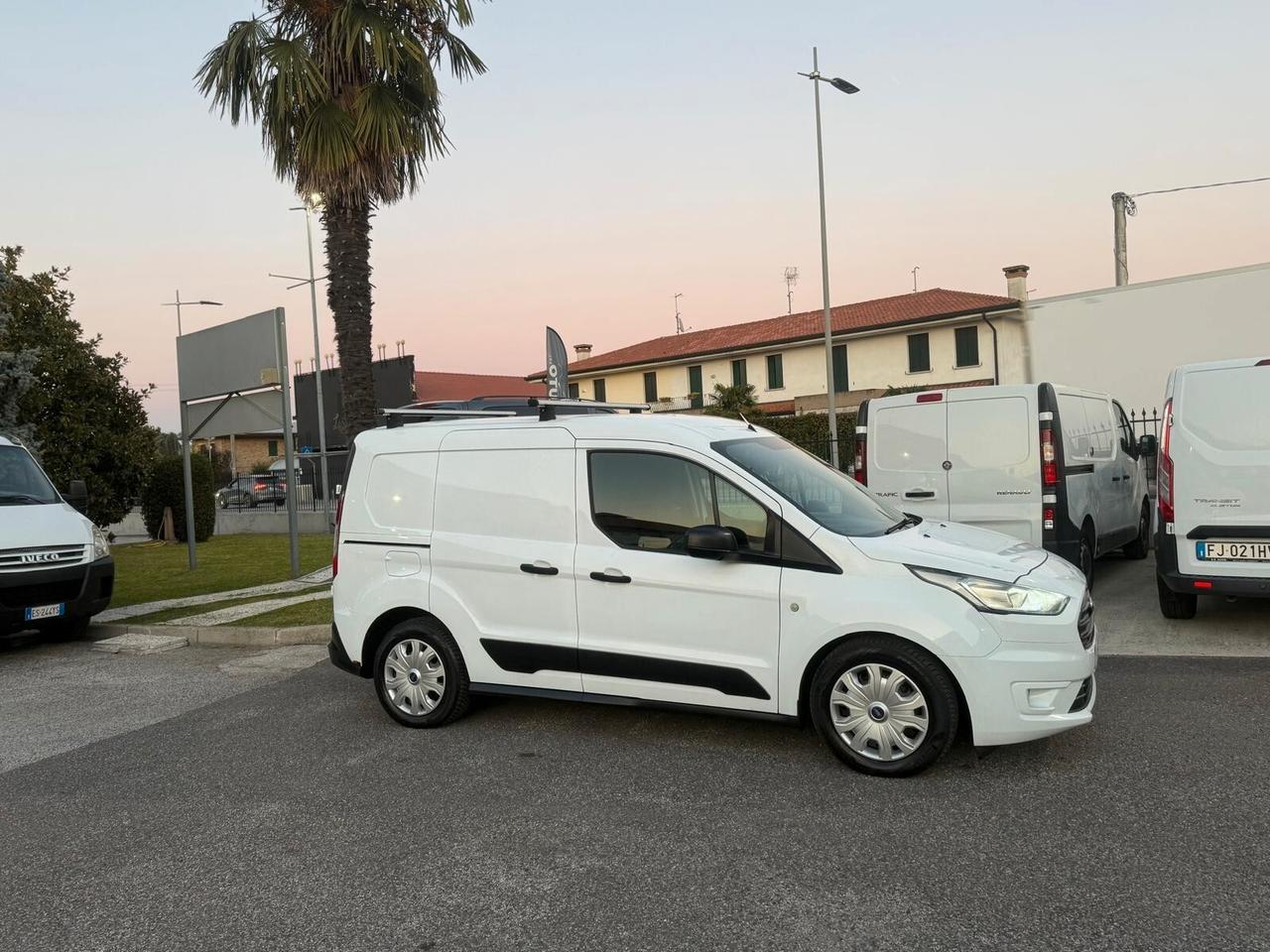 FORD Transit Connect 220 1.5 TDCi 3 posti