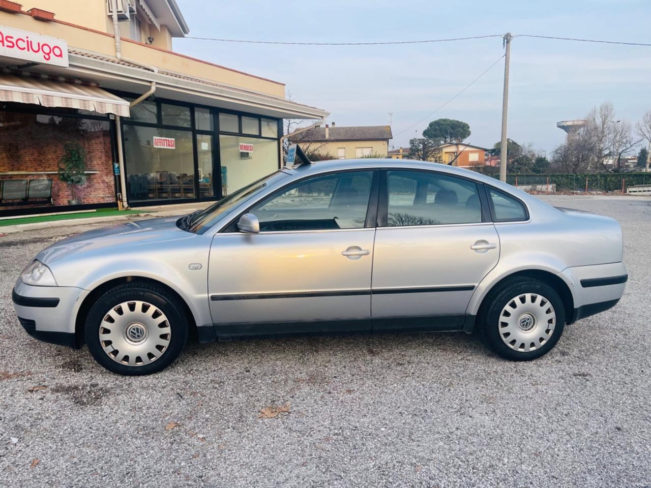 Volkswagen Passat 1.9 TDI/130 CV cat Comfortline