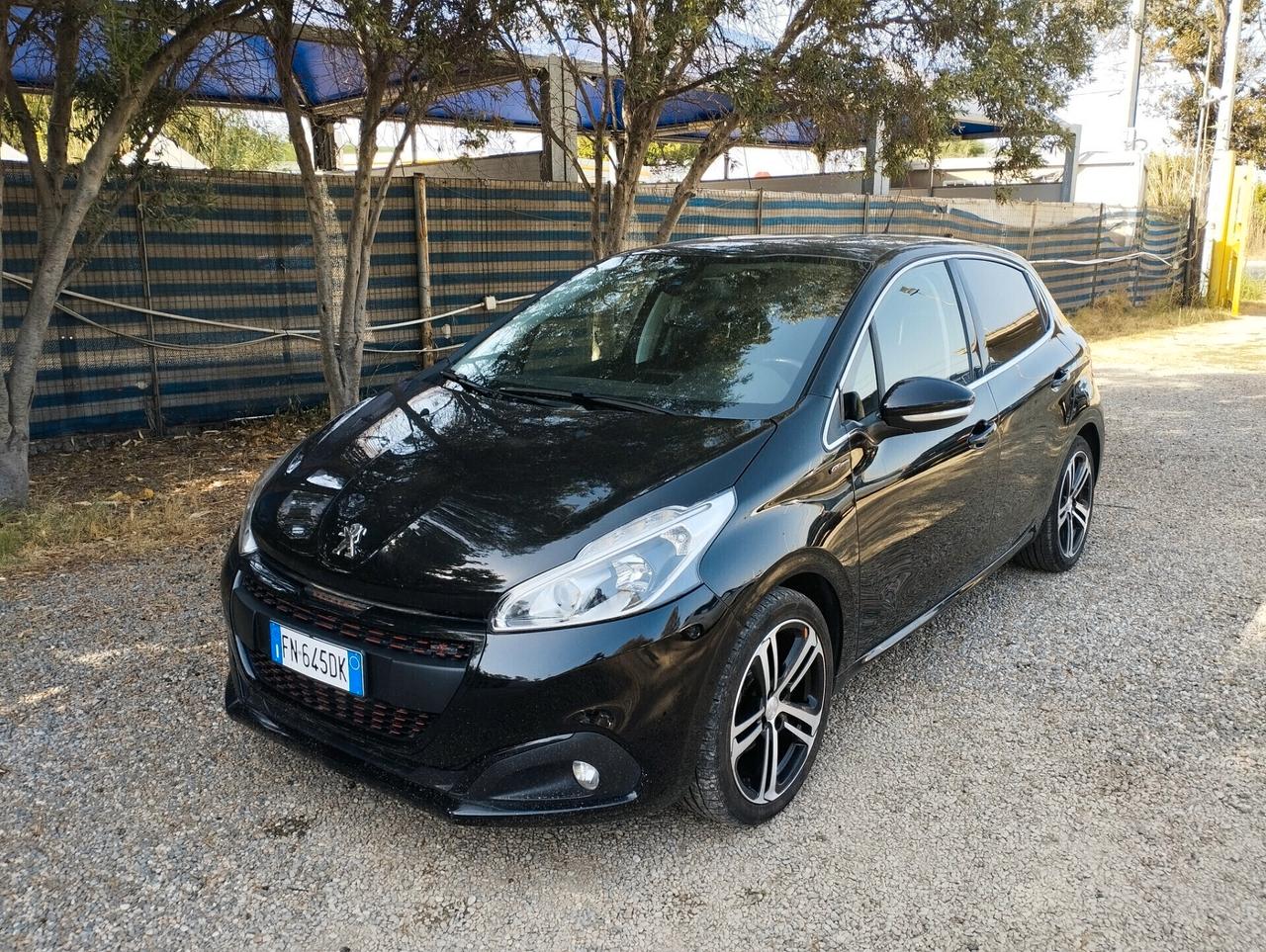 Peugeot 208 BlueHDi 120 S&S 5 porte GT Line