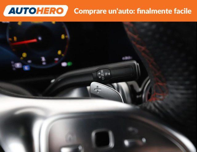 MERCEDES-BENZ GLB 200 d Automatic Premium