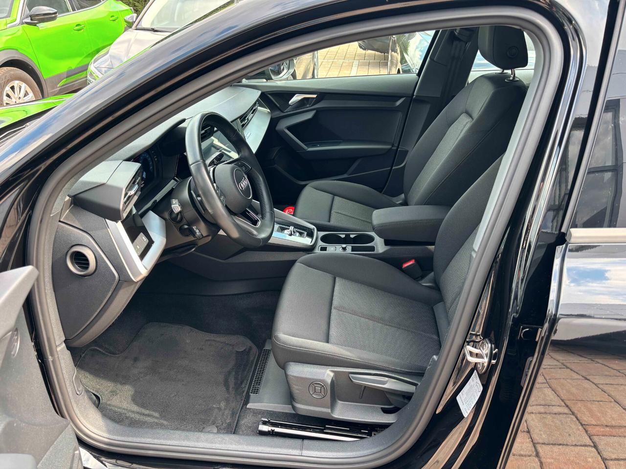 Audi A3 Sedan 30 TFSI S tronic Business Advanced