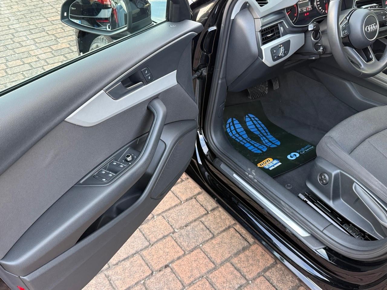 Audi A4 Avant 30 TDI/136 CV S tronic PREZZO REALE