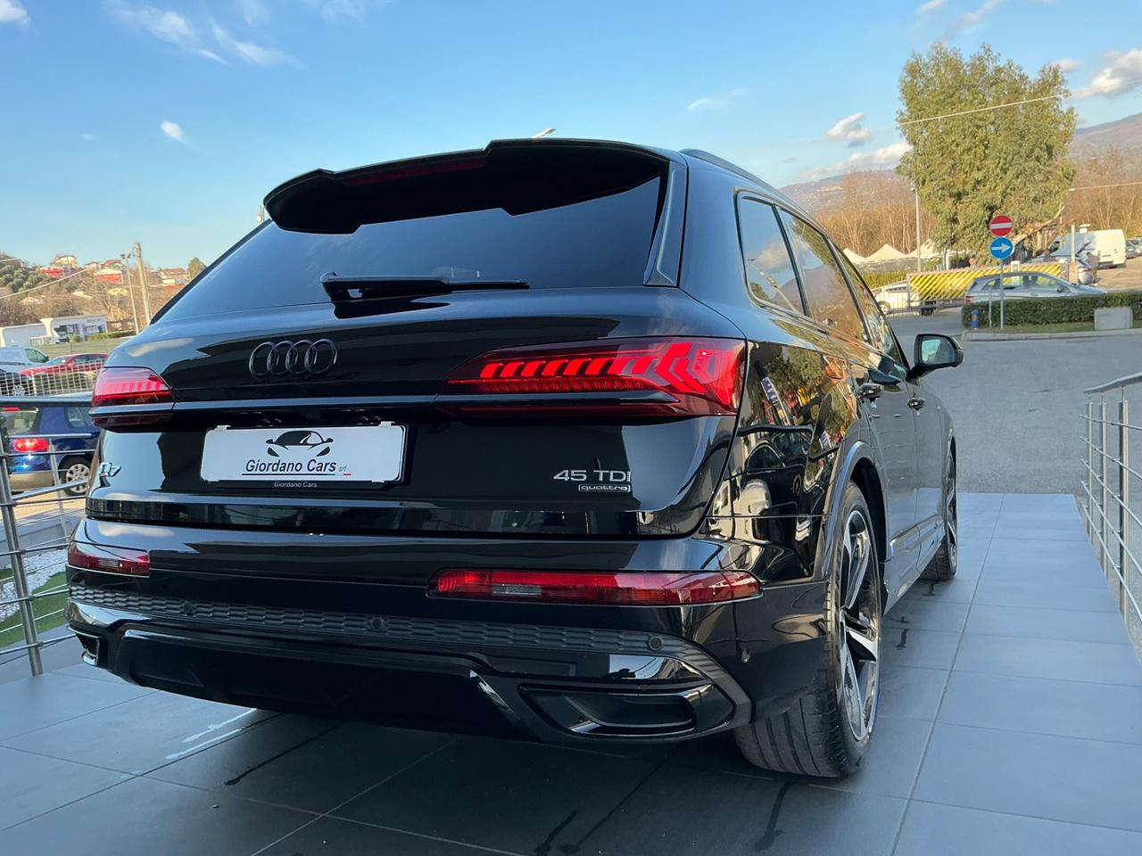 Audi Q7 45 TDI quattro tiptronic s Line 7 posti 231cv no sovrabollo