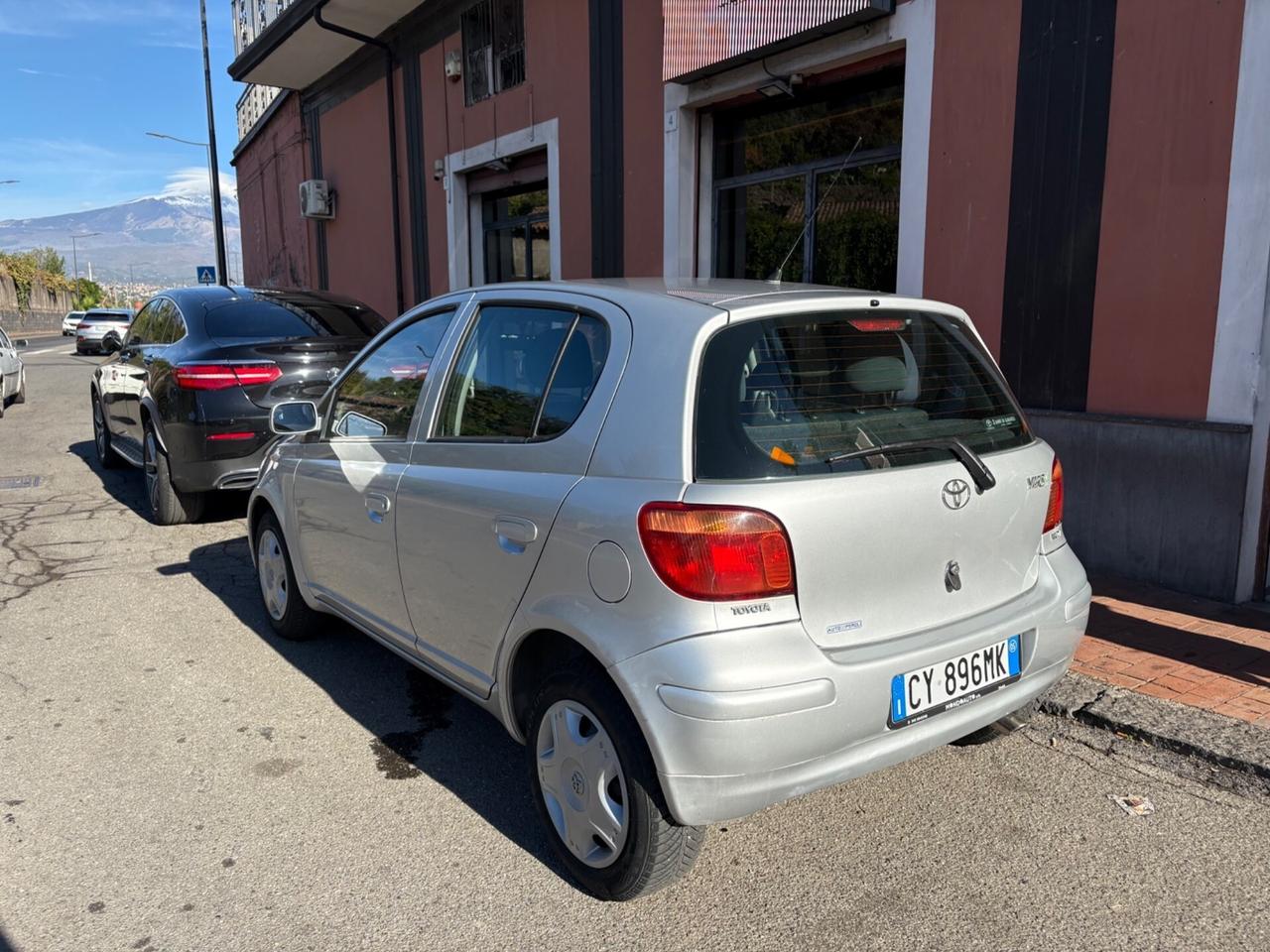 Toyota Yaris 1.0 5 porte Sol