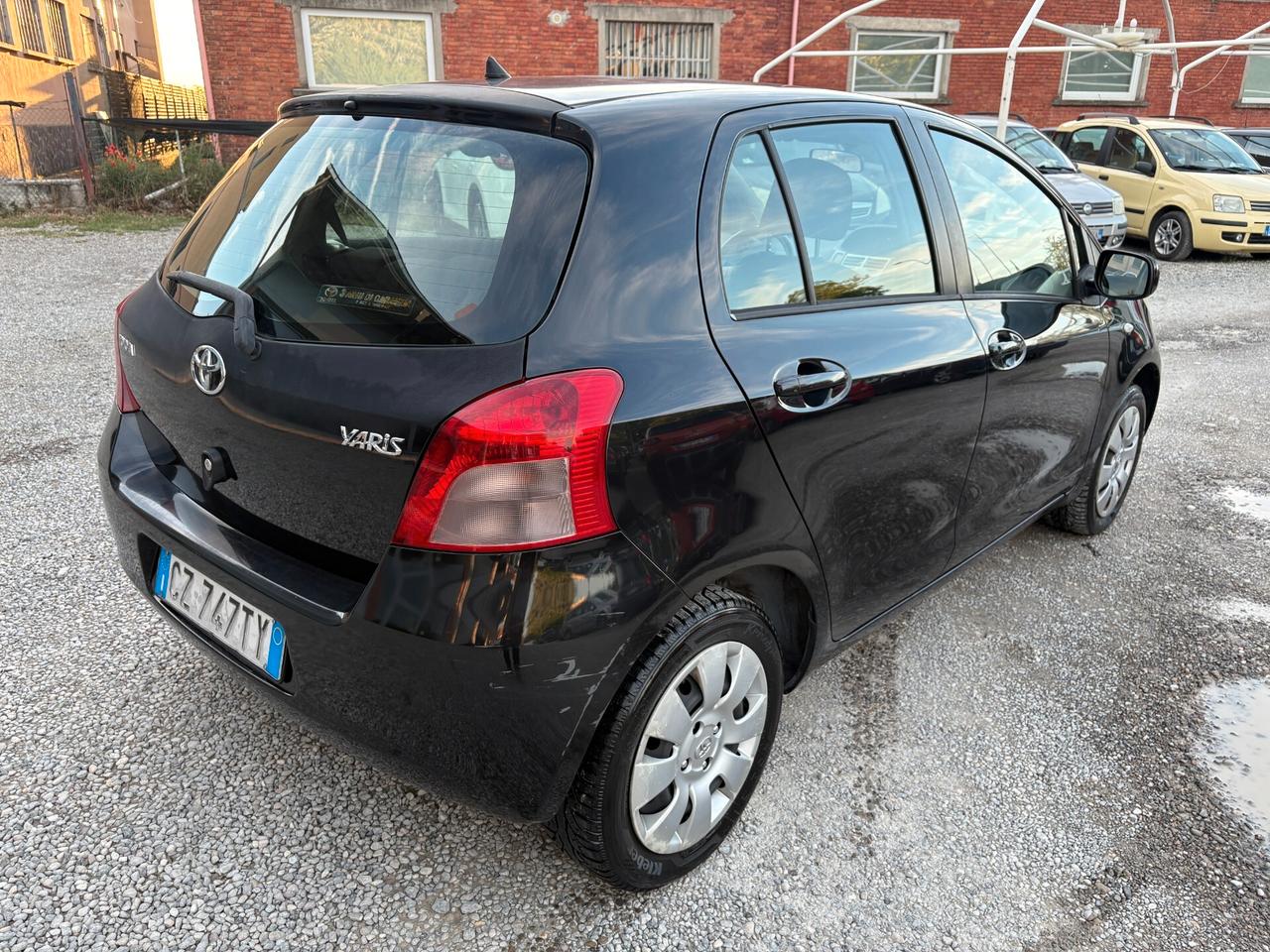 Toyota Yaris 1.0 Benz 51kw -Unico Proprietario