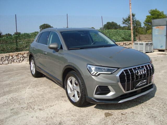 Audi Q3 35 2.0 tdi s-tronic 150CV