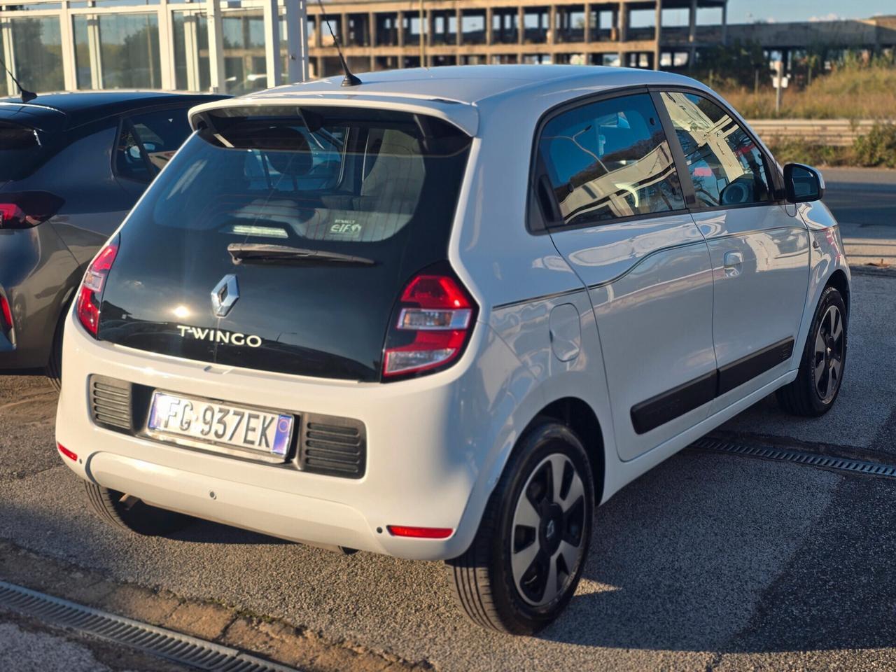 Renault Twingo SCe EDC Lovely