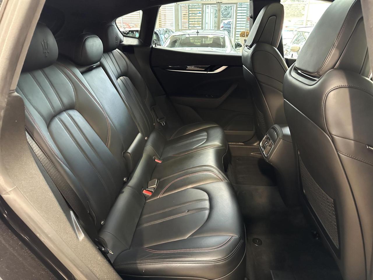 Maserati Levante 3.0 V6 Gransport 250cv - Tetto - Carplay - IVA