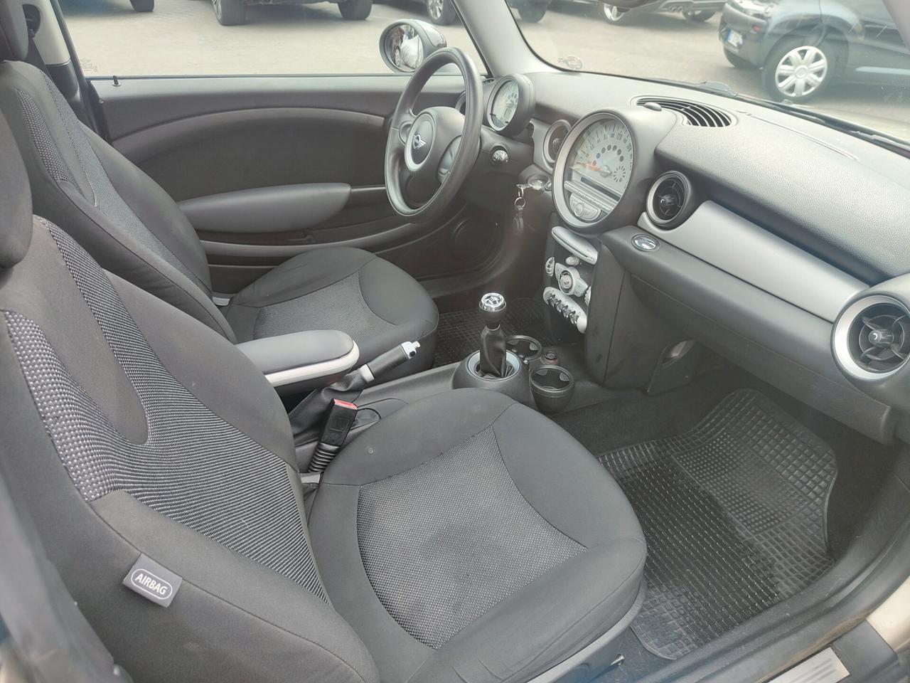 Mini 1.6 16V Cooper Diesel tetto apribile x neopatentati