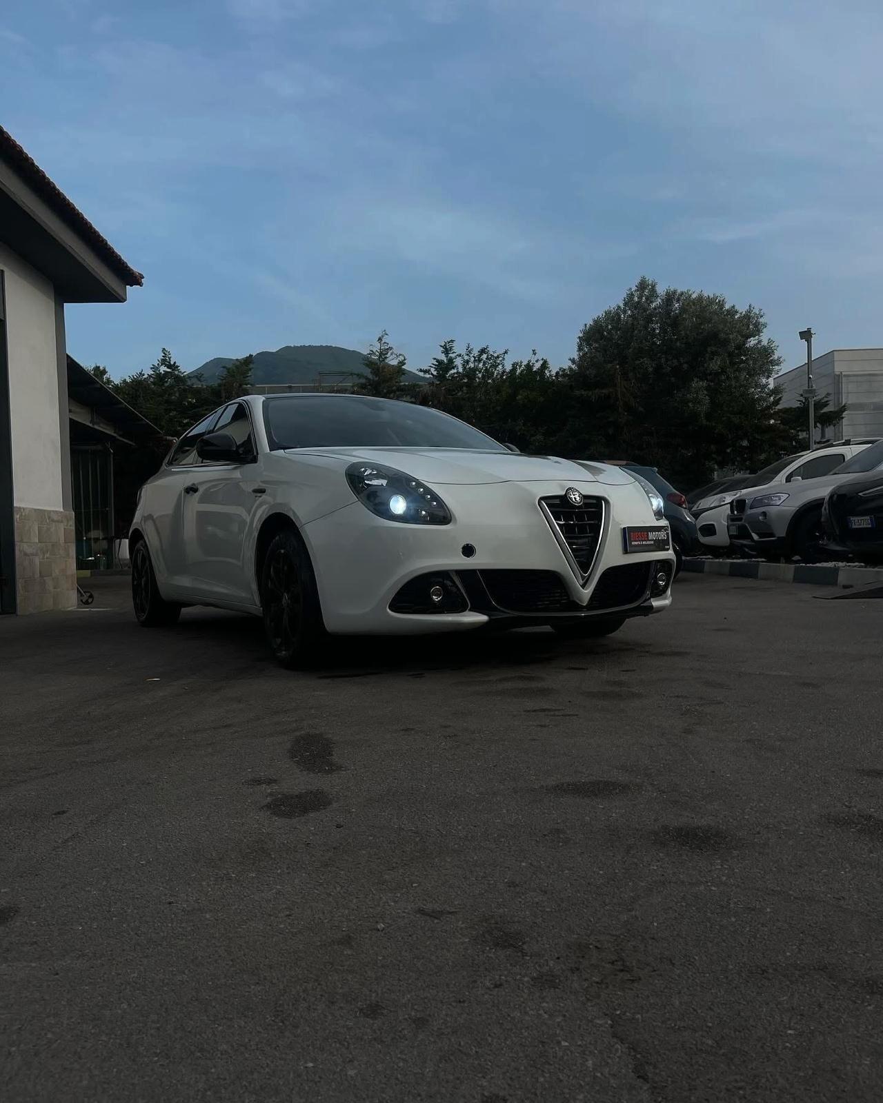 Alfa Romeo Giulietta 1.6 JTDm-2 105 CV Distinctive