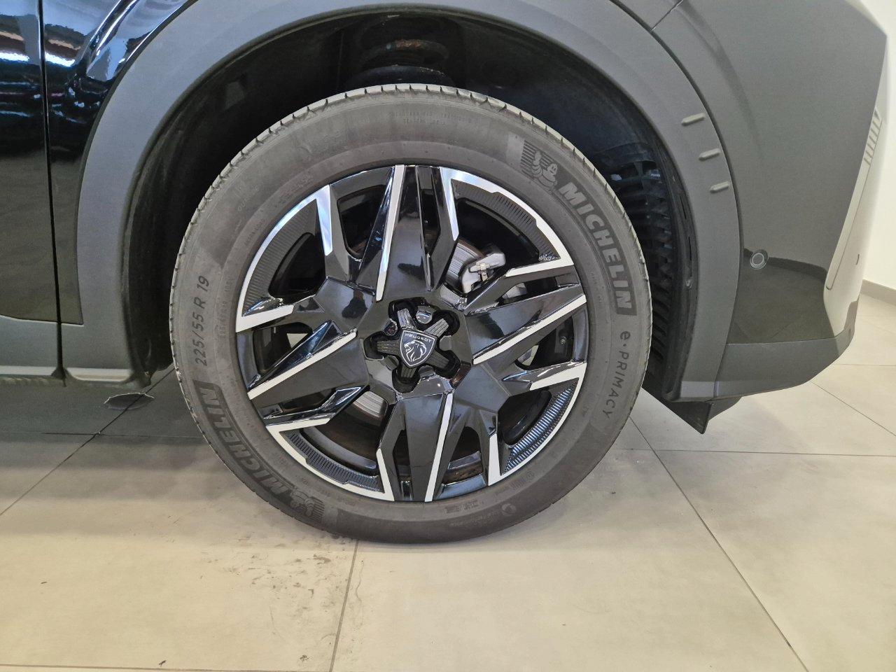 Peugeot 5008 1.2 hybrid Allure 145cv 7p.ti e-dcs6 IN PROMO