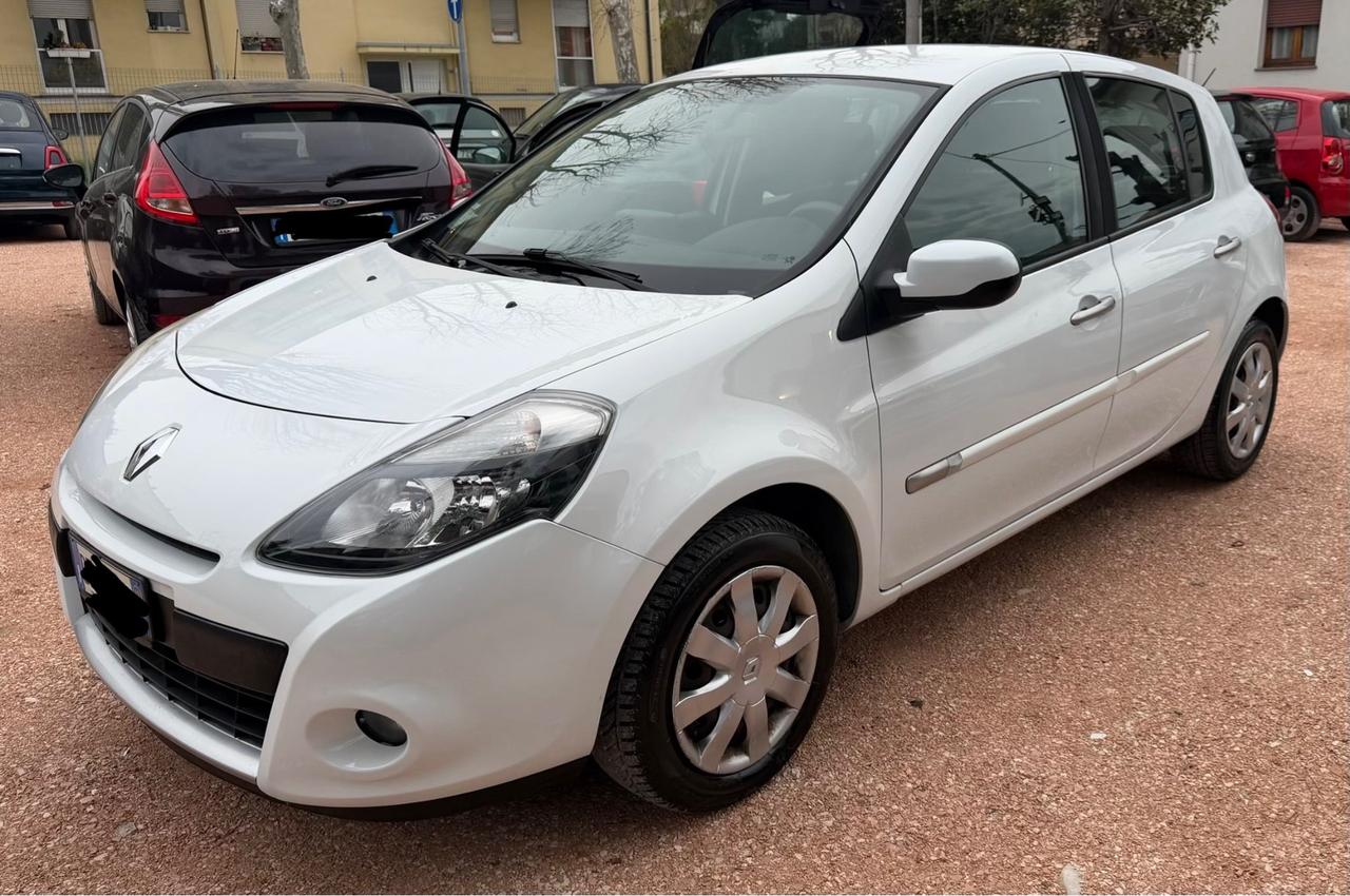 Renault Clio 1.2 16V 5 porte Dynamique