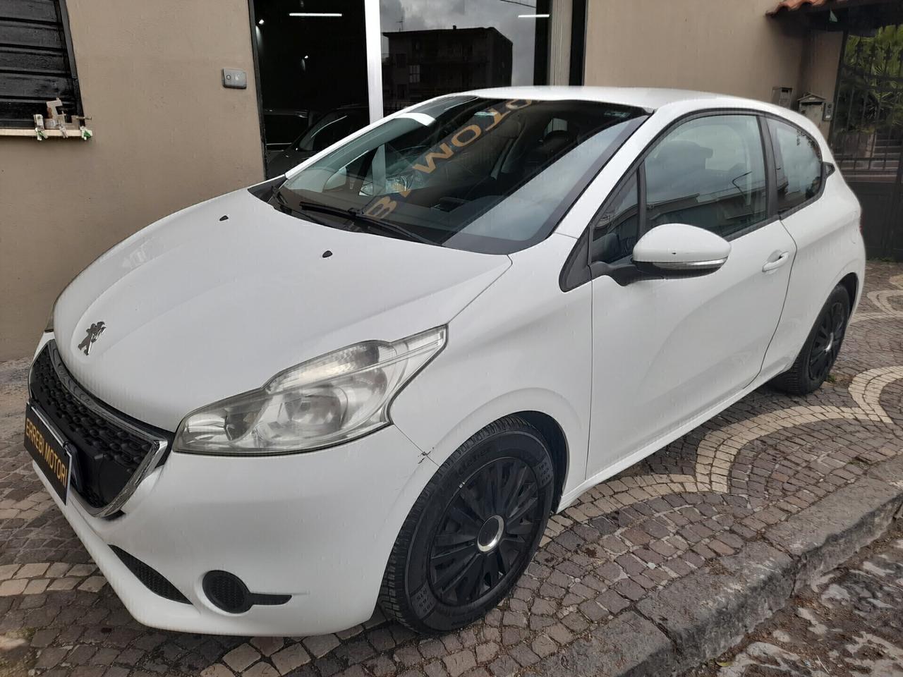 Peugeot 208 1.2 82 CV 3 porte X NEOPATENTATI