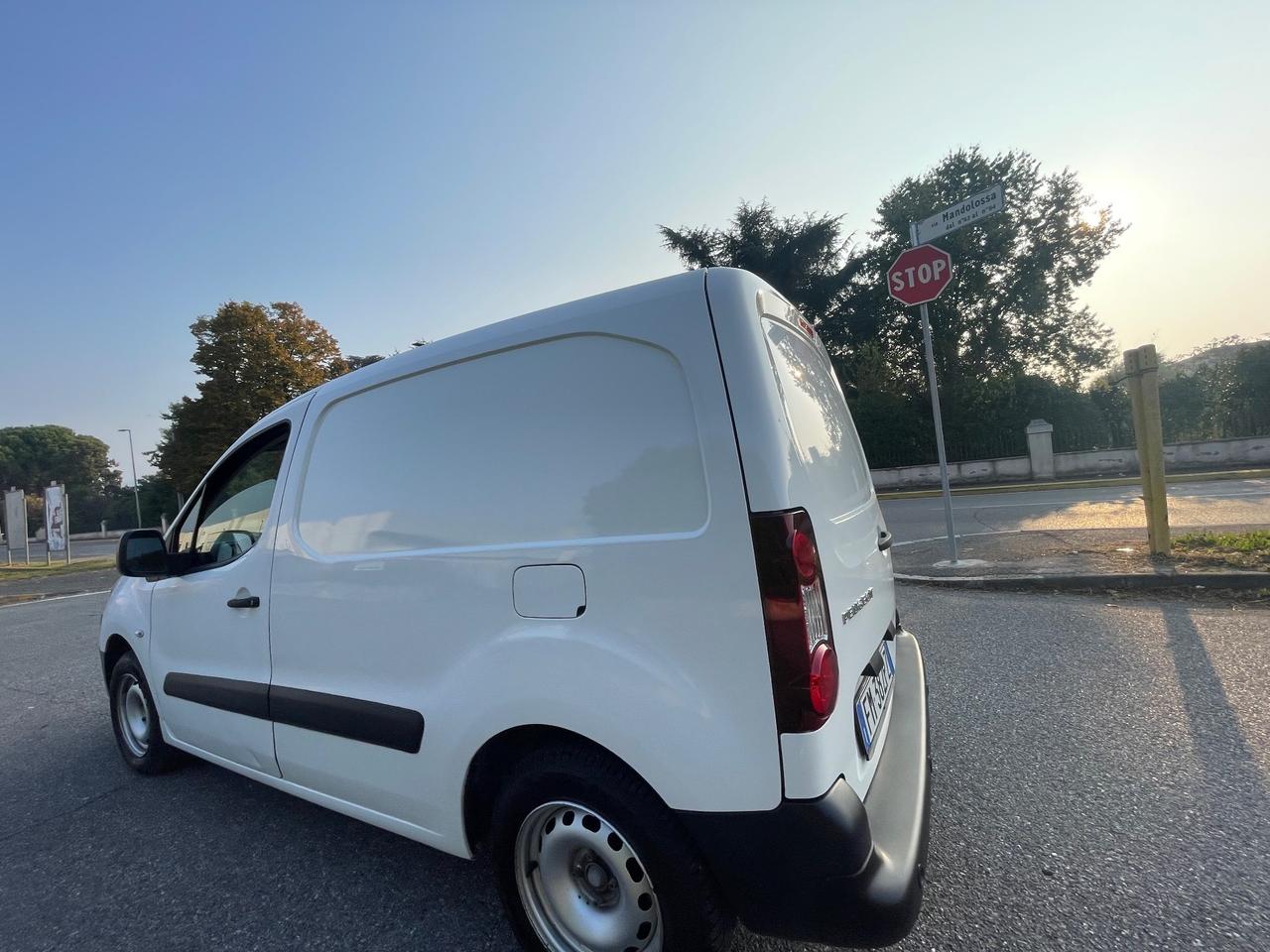 Peugeot Partner BlueHDi 75 L1 Furgone Pro