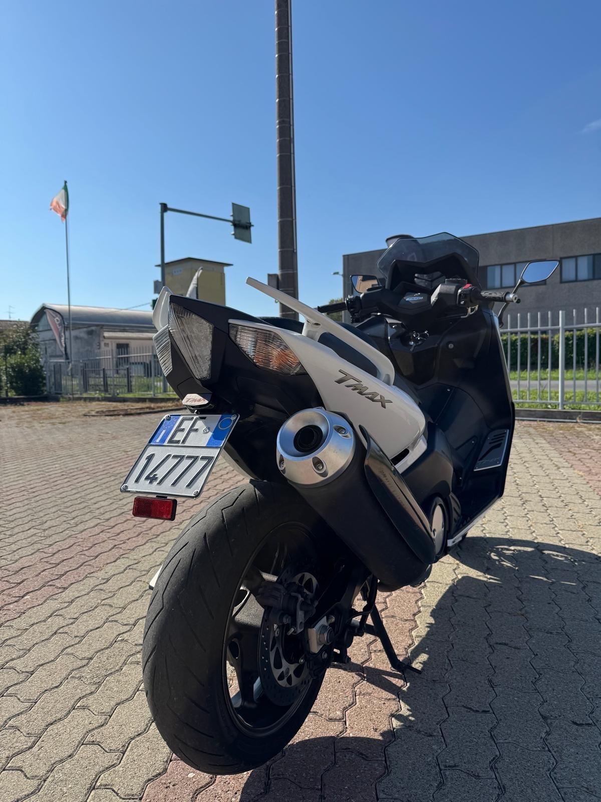 Yamaha TMAX 530