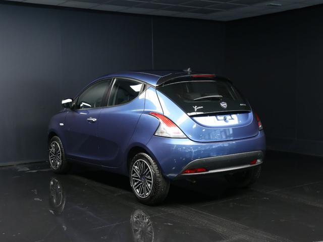 LANCIA Ypsilon 1.0 FireFly 5 porte S&S Hybrid Silver Plus