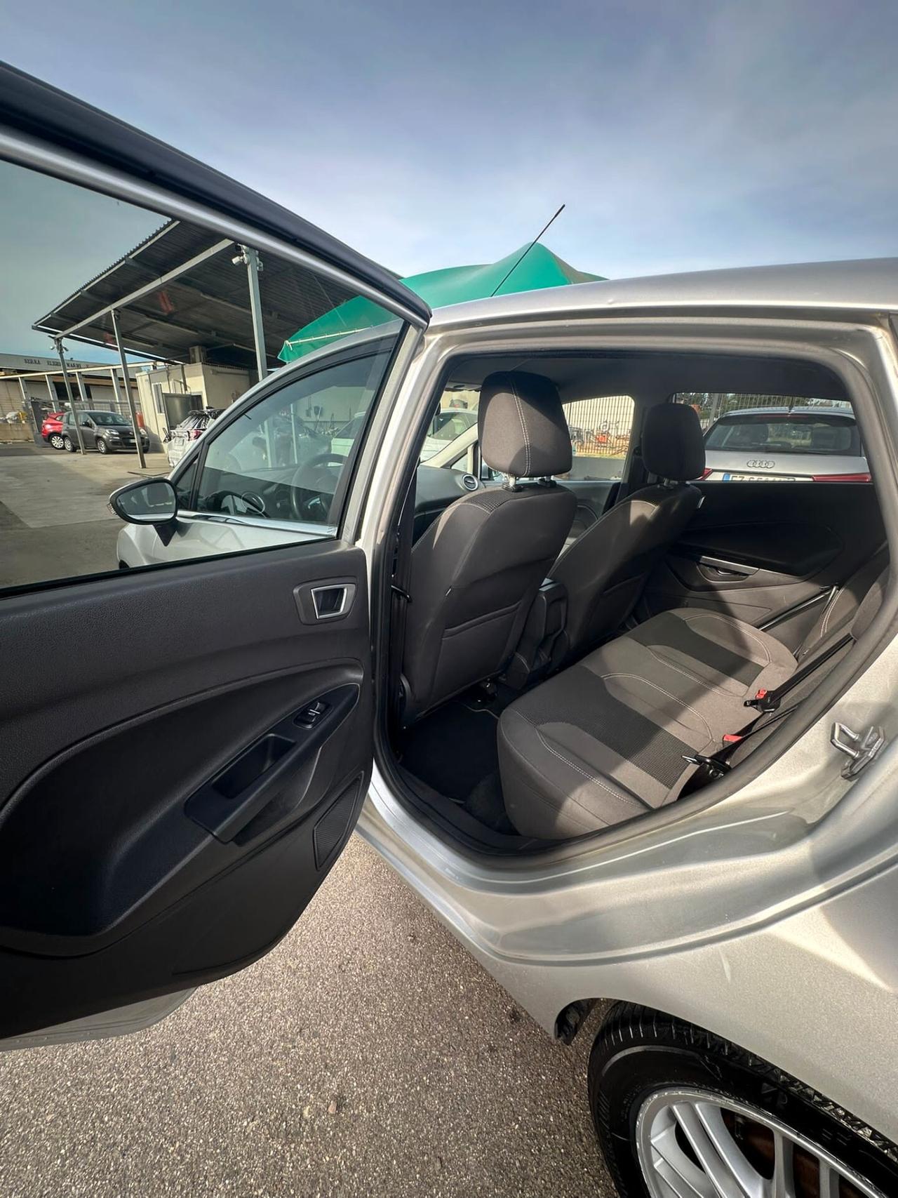 Ford Fiesta 1.0 80CV 5 porte Titanium